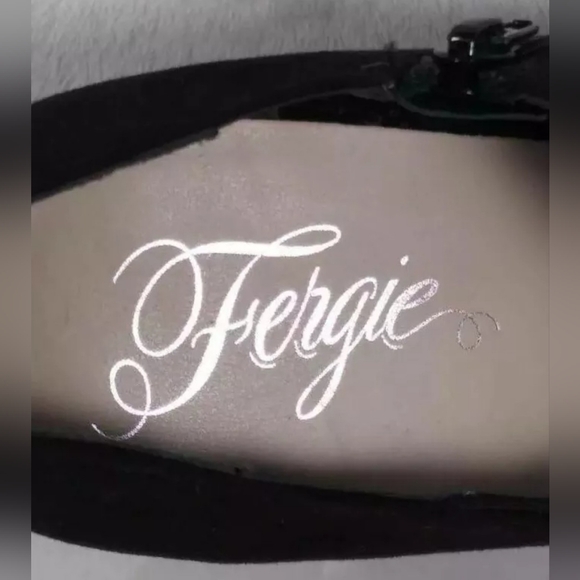 Fergie Womens Cacey Ankle Booties Black Almond Toe Side Zipper 9 M New - Picture 11 of 12